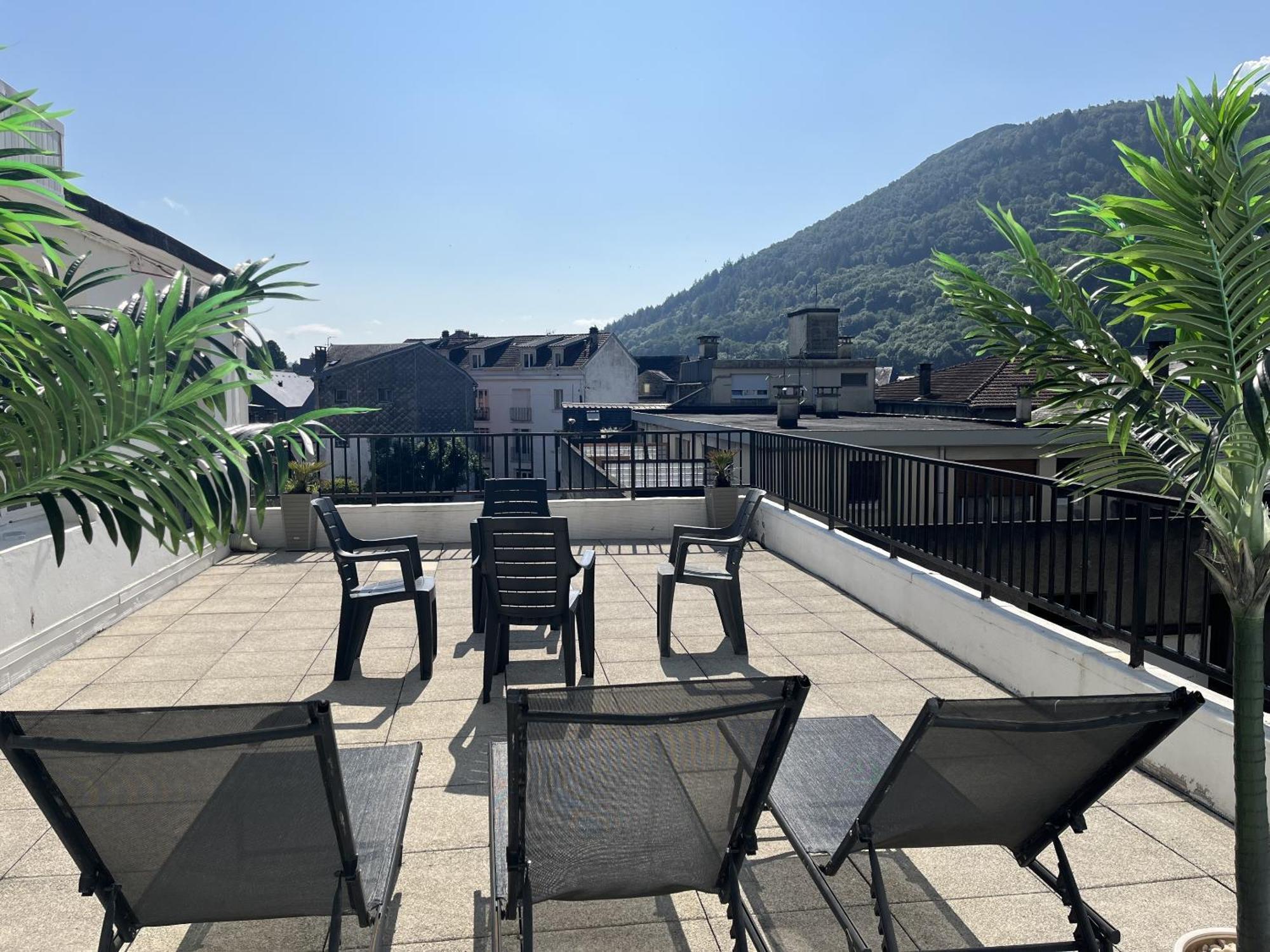 Le Soleil 140 M2 Climatisé Parking Privé Proche Sanctuaires * Lourdes