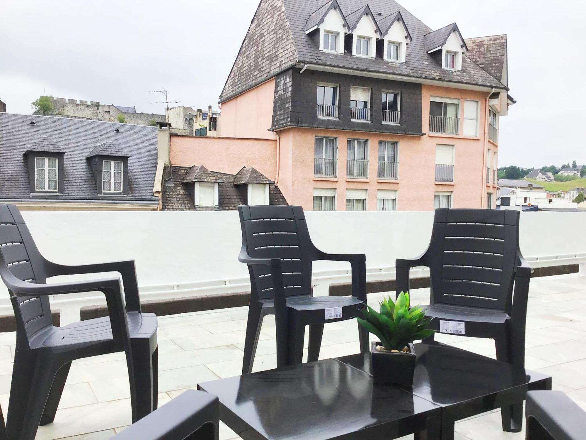 Apartamento Le Soleil 140 M2 Climatisé Parking Privé Proche Sanctuaires