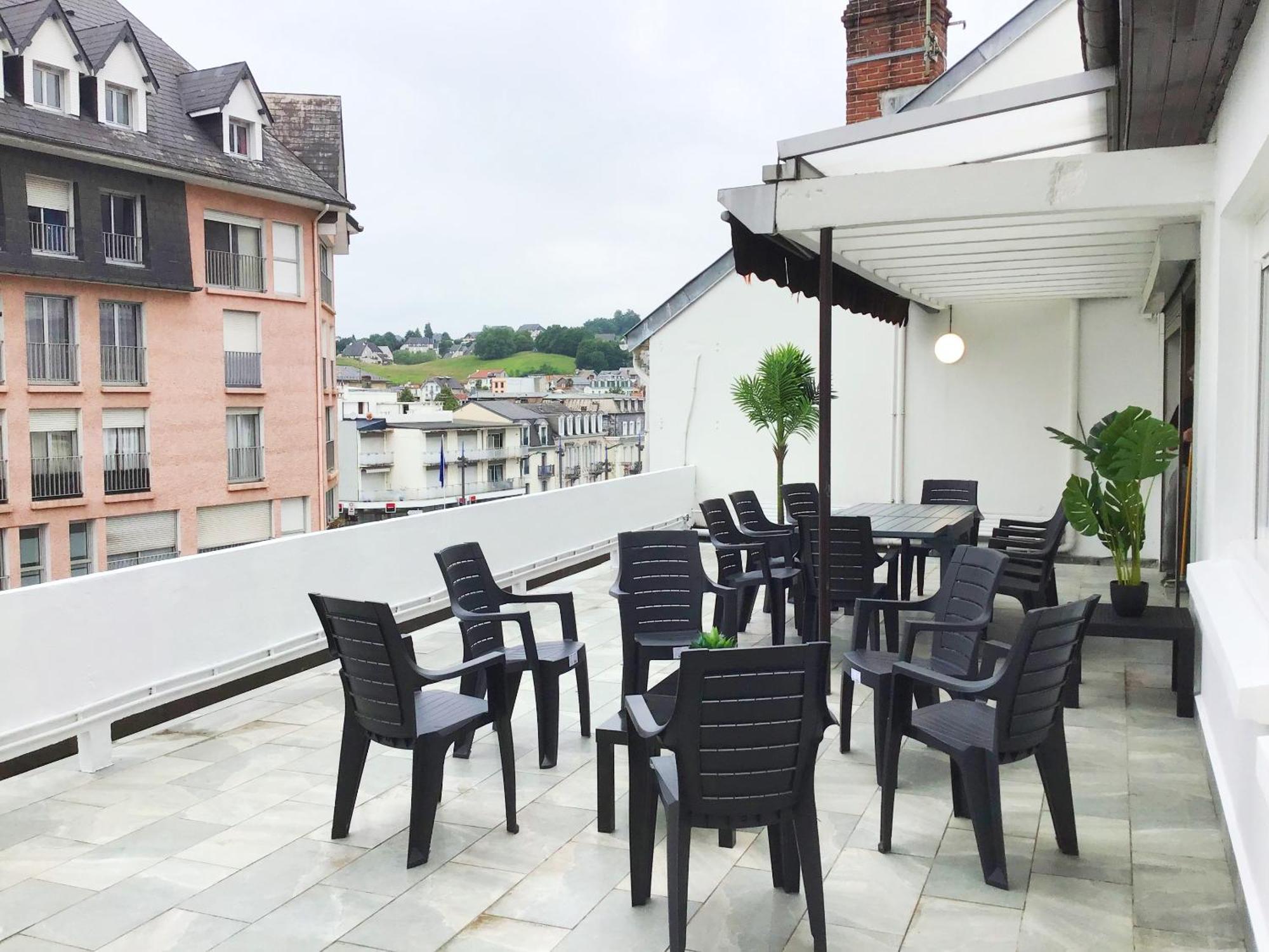 Apartamento Le Soleil 140 M2 Climatisé Parking Privé Proche Sanctuaires Lourdes